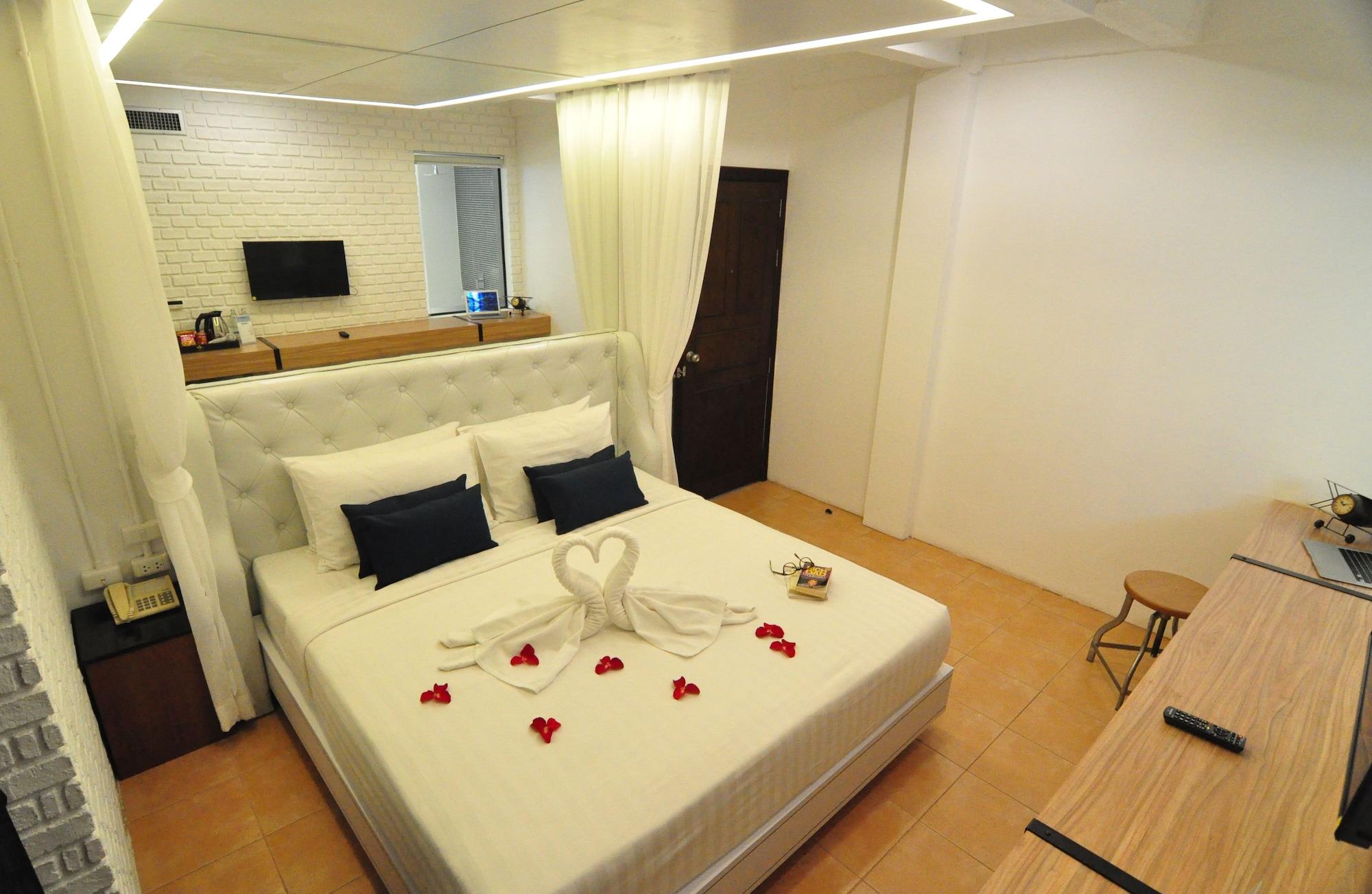 Forty Winks Phuket Hotel Patong Exterior foto